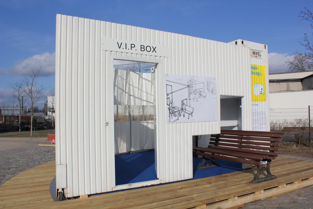 VIP Box, semi-private public space